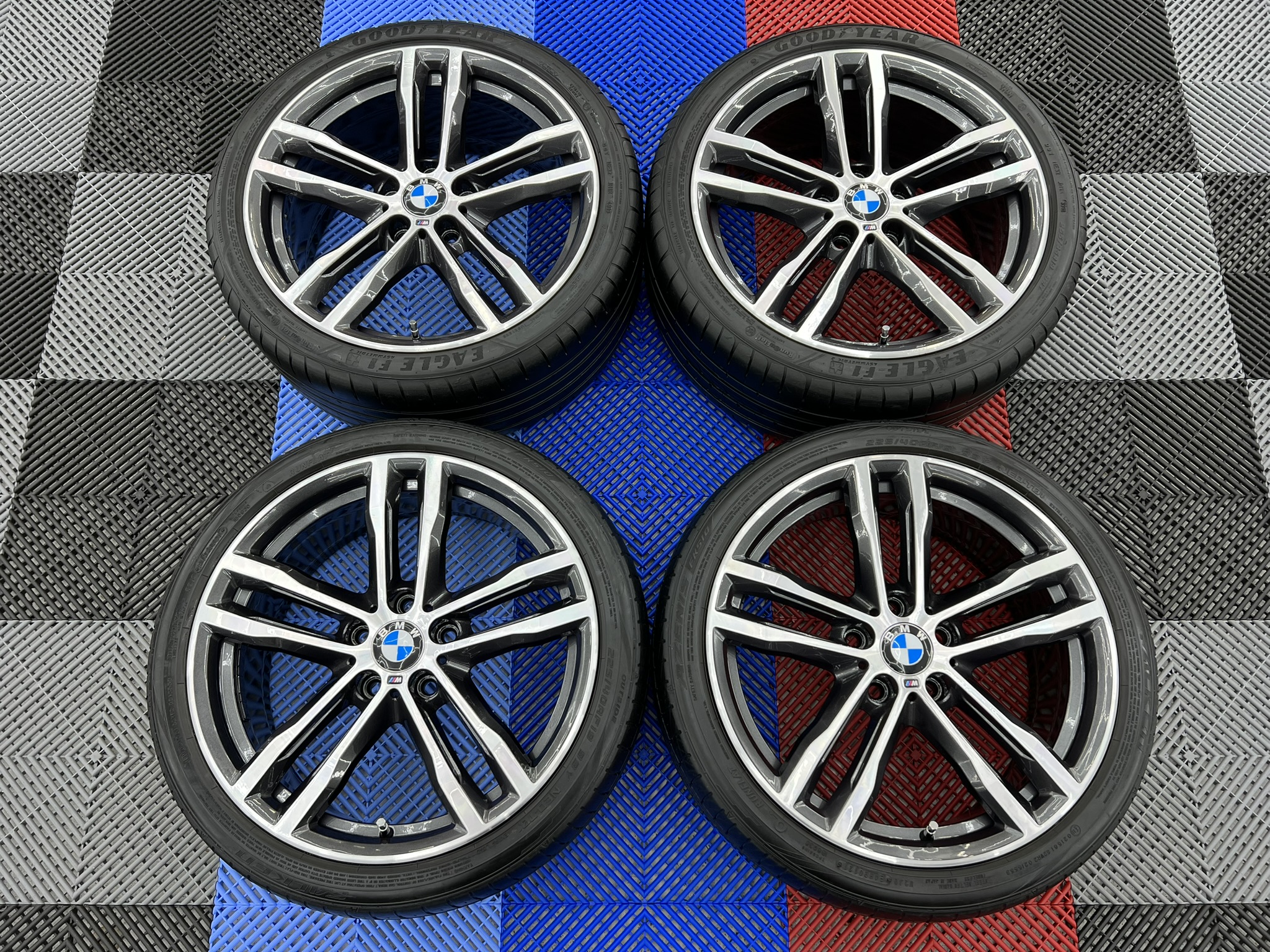 USED 19" GENUINE BMW STYLE 704 M SPORT ALLOY WHEELS,FULLY REFURBISHED ,WIDE REAR INC RUNFLAT TYRES